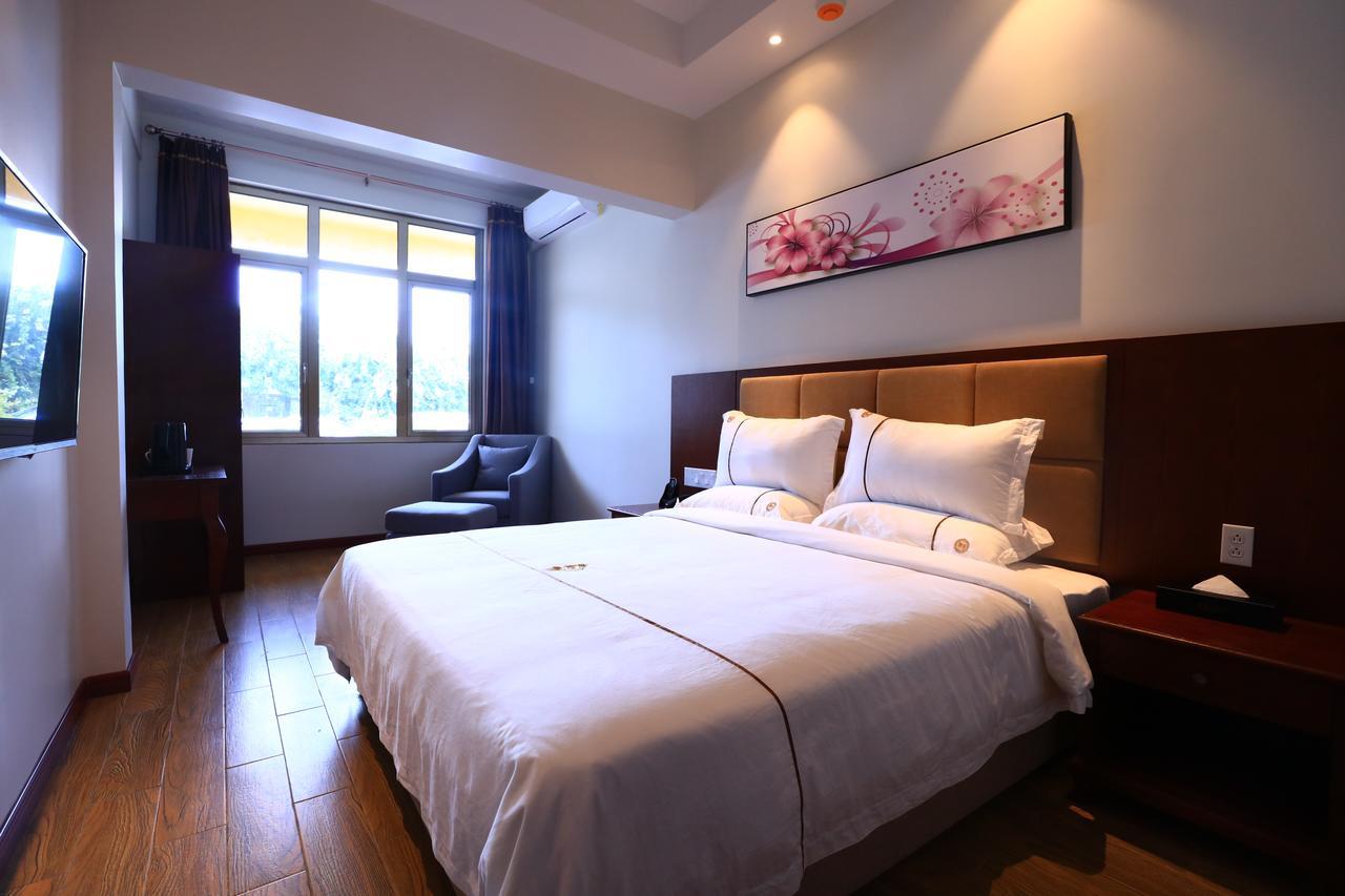 Tf Seaside Hotel Garapan Buitenkant foto