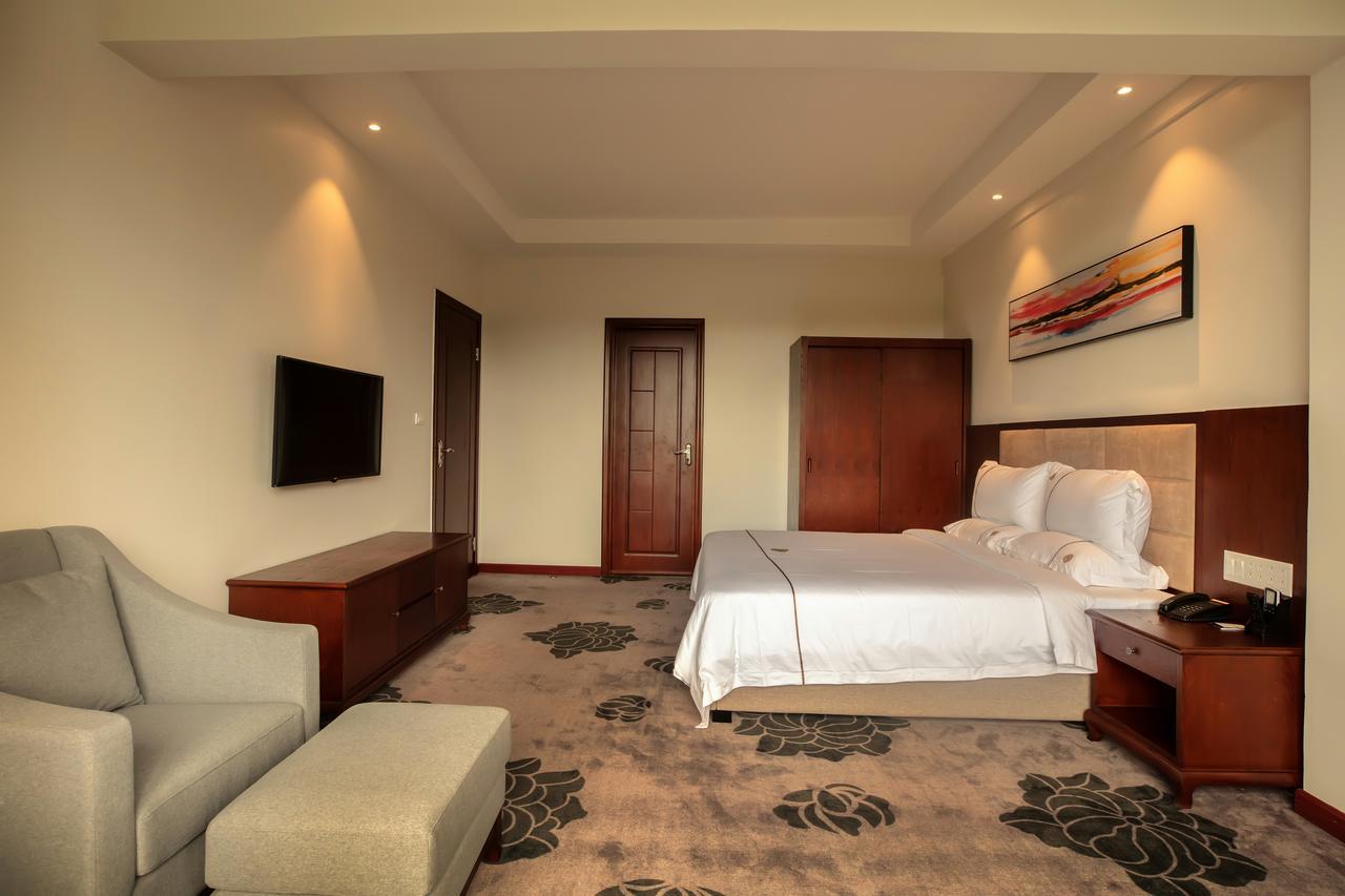 Tf Seaside Hotel Garapan Buitenkant foto